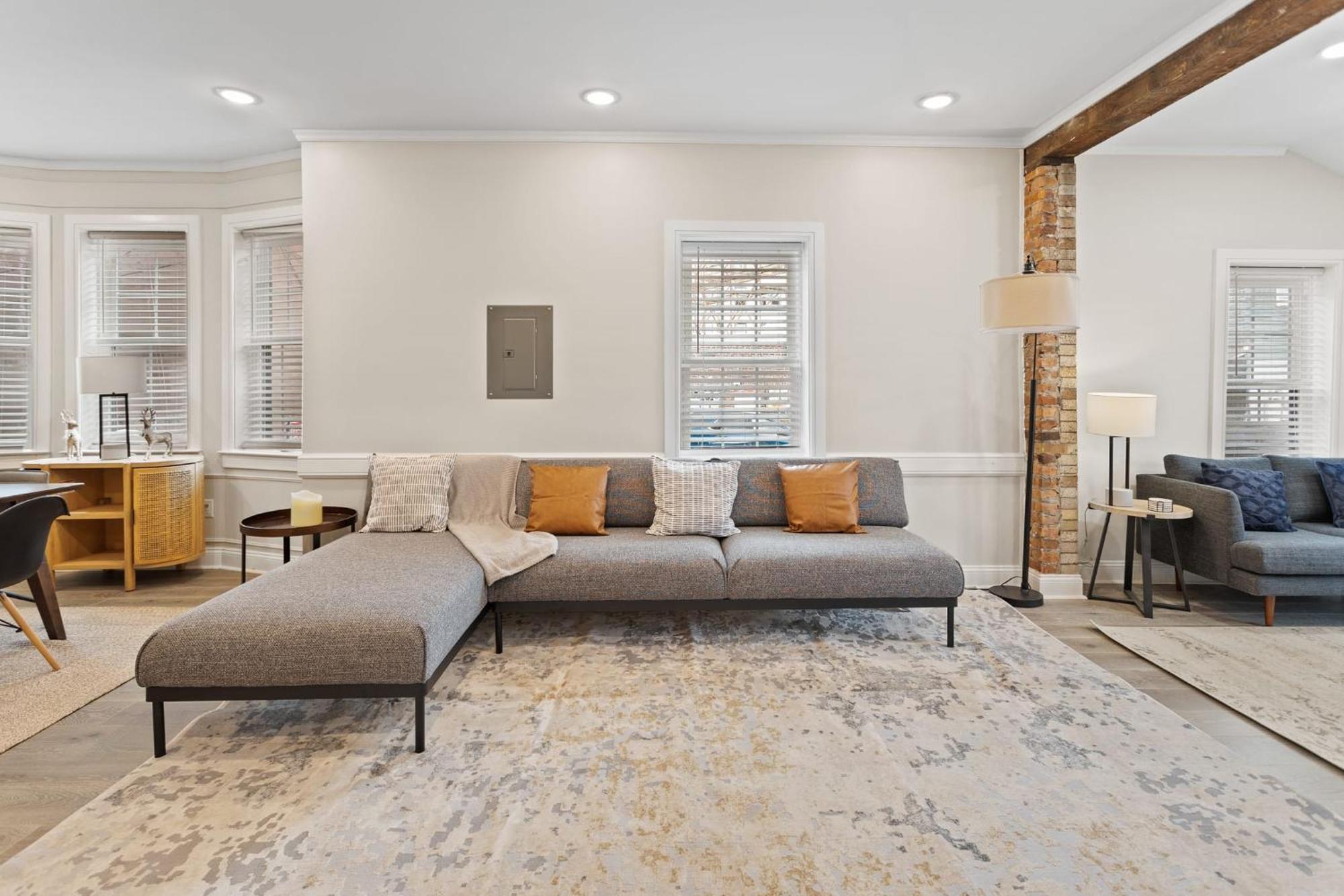 Loopin Around Atlantic Luxe 5br Townhouse In Orange Loop Casa de Férias